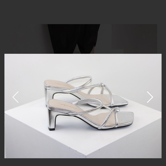 Intentionally Blank Willow Heel. - Picture 4 of 6